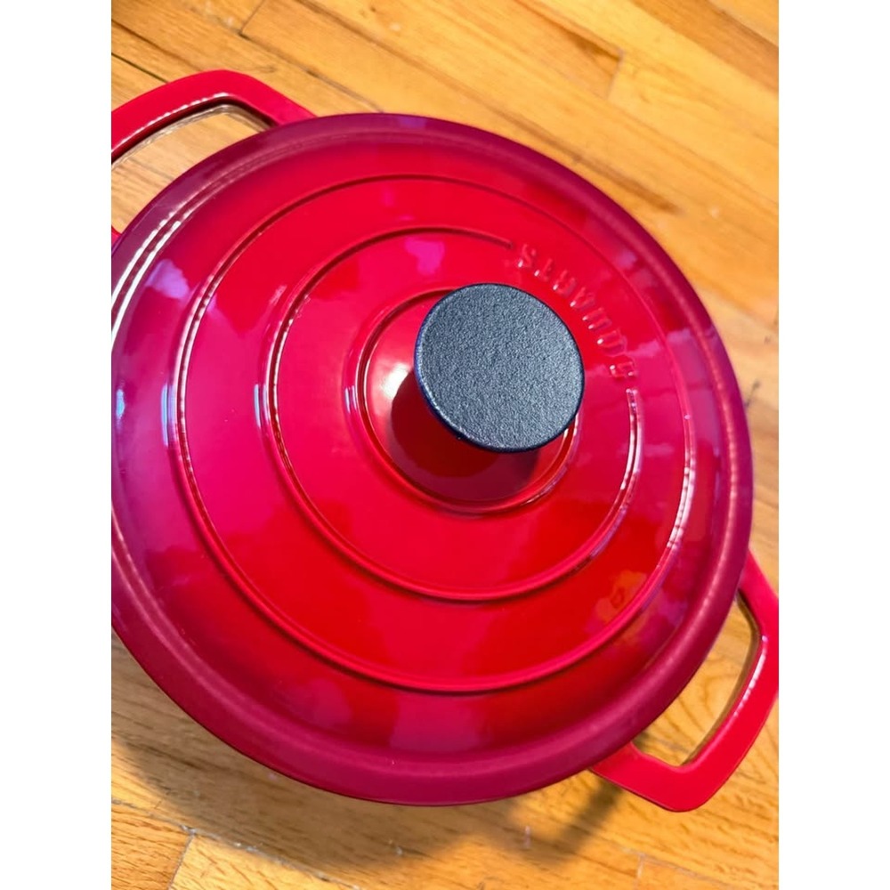Red Enameled Cast Iron 5-Quart Dutch Oven